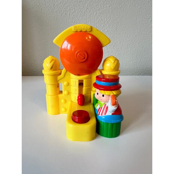 McDonald’s Kids Meal Fisher-Price Little People Mattel 2004 Carnival Game - Picture 2 of 6